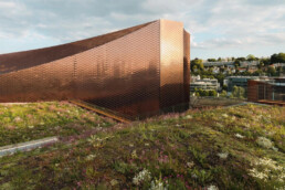 Centro de arte contemporáneo Large Île Seguin RCR arquitectes acero corten aluminio anodizado
