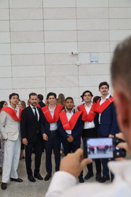 graduación universidad europea palacio congresos valencia becas estudiantes march promoción 2026
