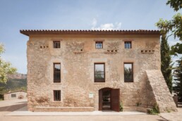 La Rectoria OAB Ferrater Nuria Ayala carlos ferrater arquitectura Lleida Sant Climent fundació catalana esplai restauración juvenil