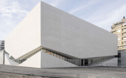 MUDAC Photo Elysée Aires Mateus Lausanne Architecture White concrete Hormigón Blanco