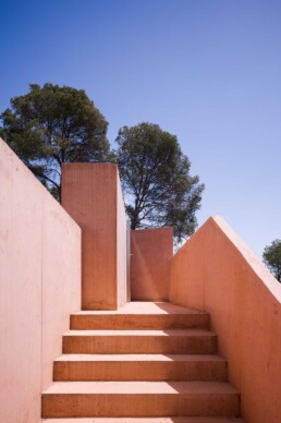 Álvaro Siza Vieira Casa Colien estudio Aresta a+u litoral mediterráneo hormigón rosa