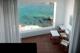 carlos ferrater l'escala costa brava arquitectura mediterranea cerámica tradición pueblos marineros