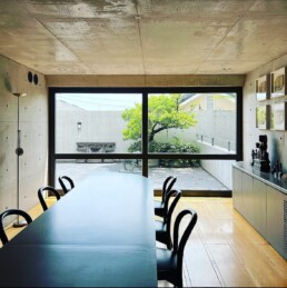 tadao ando casa kidosaki setagaya hormigón visto geometría luz