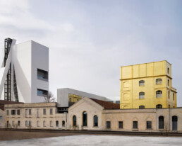Museos de referencia | MArch Máster en Arquitectura y Diseño On the trips integrated into the MArch programs, visits to world-renowned museums are a fundamental component of the learning experience