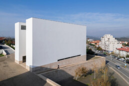 Igreja de Santa Maria en Marco de Canaveses Álvaro Siza