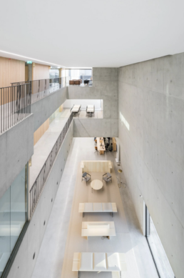 ayuntamiento de trofa, estudio noarq, reutilización adaptativa